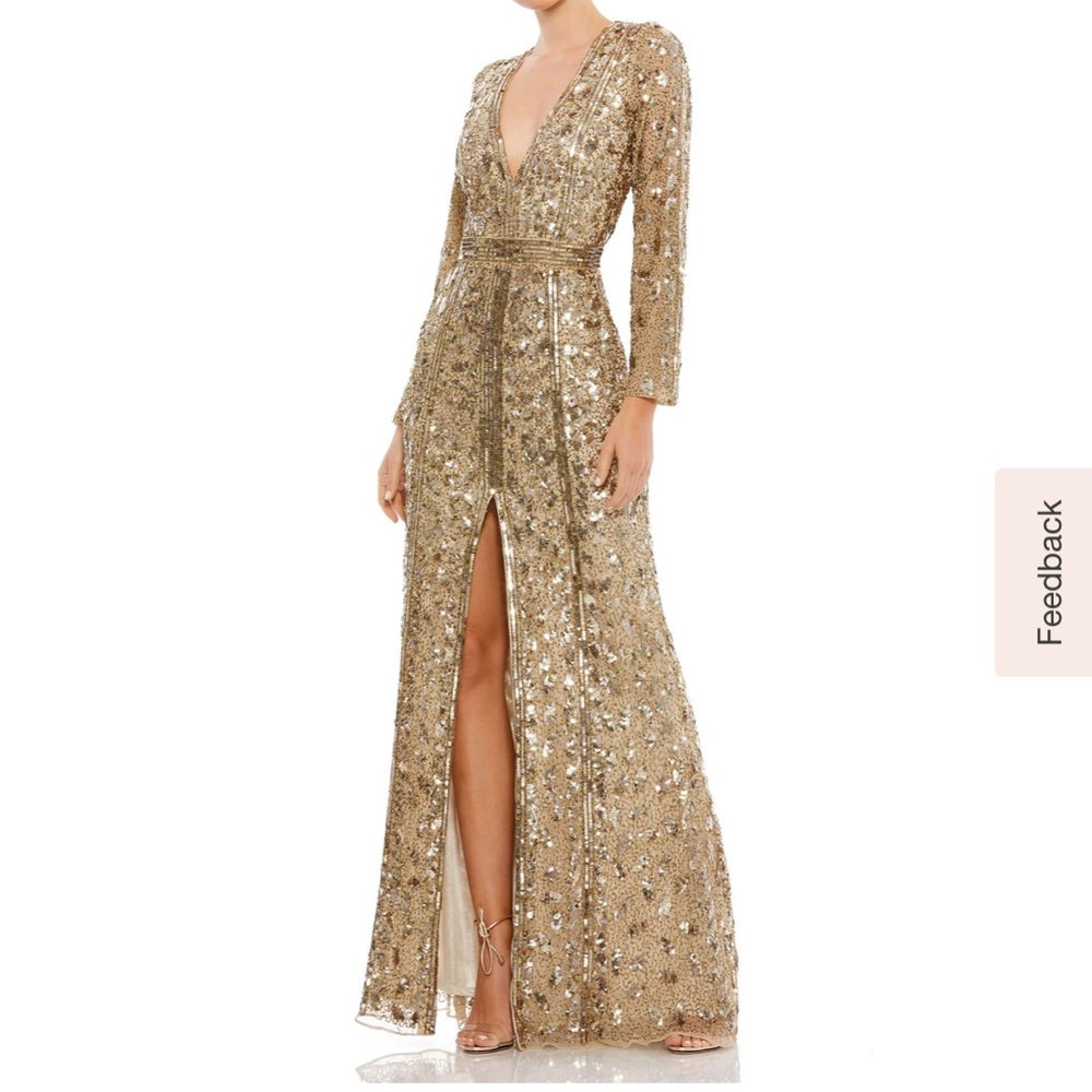 Embellished Long Sleeve Evening Gown Mac Duggal
Color: Antique Gold
Size: 6